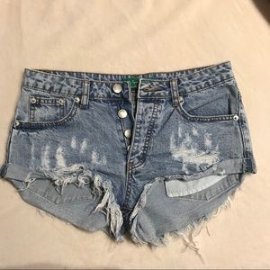 Sold•Shorts